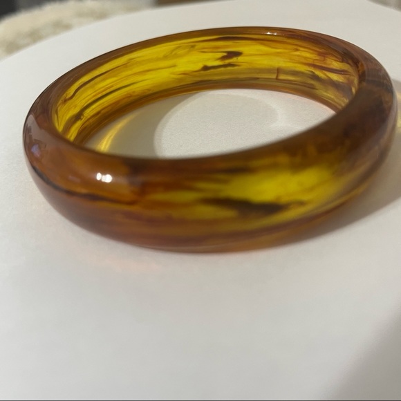 Apple Juice Bakelite Vintage Bangle - Picture 7 of 10